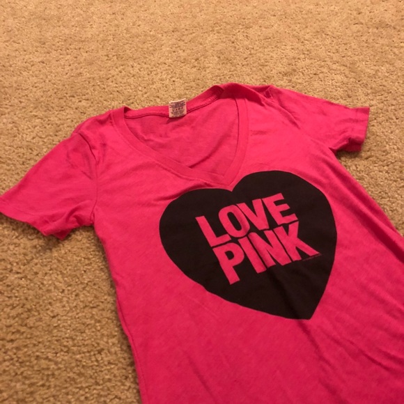 PINK V-Neck Logo T-Shirt - Picture 2 of 6